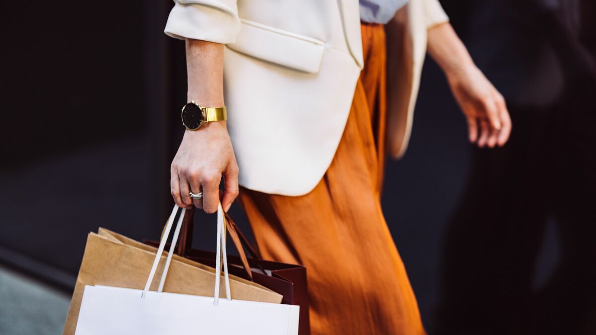 だから店内が｢中高年女性ばかり｣になってしまった…｢日本人の百貨店離れ｣を加速させた"意外すぎる真犯人"