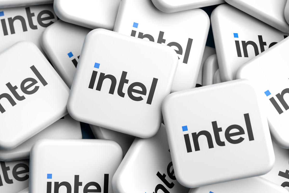 AIエージェントでCPU需要増、インテル株復活──受託製造の赤字と割高な株価をどう見る