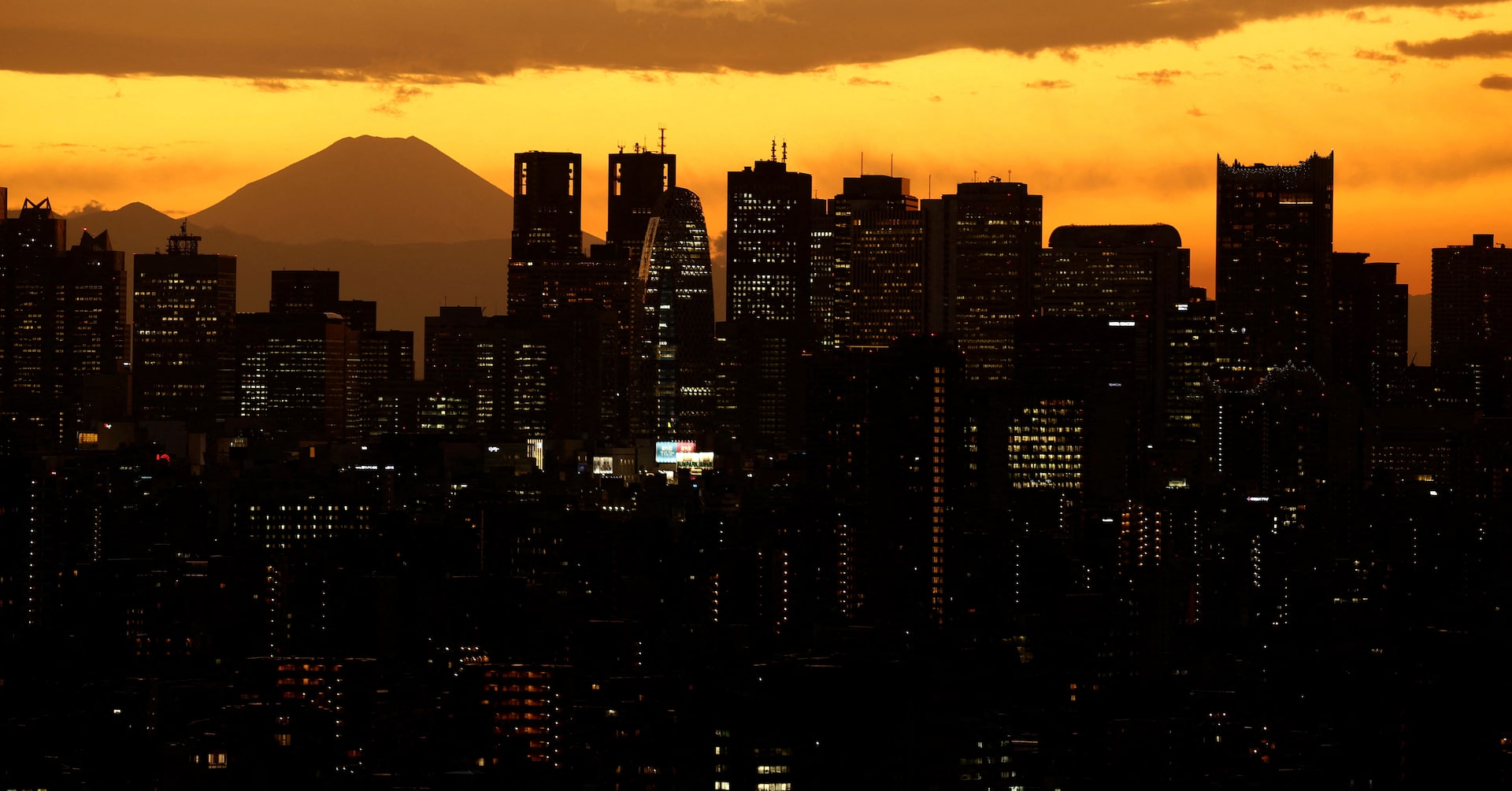 コラム：侍ジャパンと原油高騰が示す円安の代償＝佐々木融氏