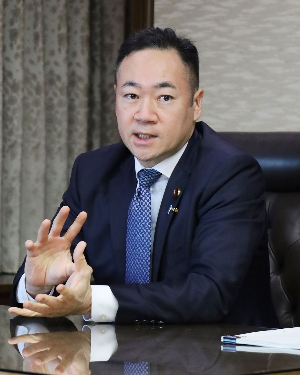 法務大臣が外国人政策の大胆な見直しを提言――今こそ、欧米の失敗に学び、日本独自モデルをつくる最大のチャンスだ！（文春オンライン）