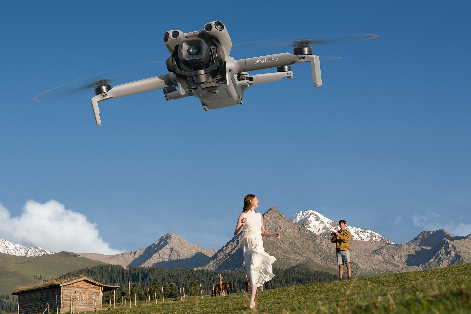 DJI、ミニカメラドローンで世界初の1インチセンサー搭載「DJI Mini 5 Pro」