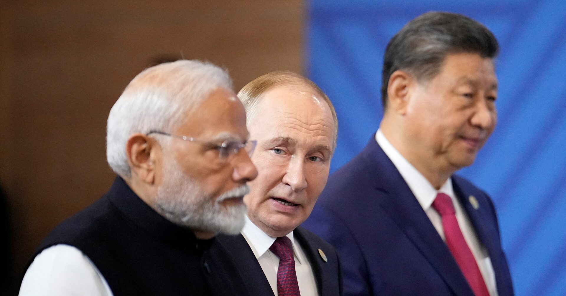 プーチン氏、中印首脳らと相次ぎ電話会談 米特使との接触巡り説明