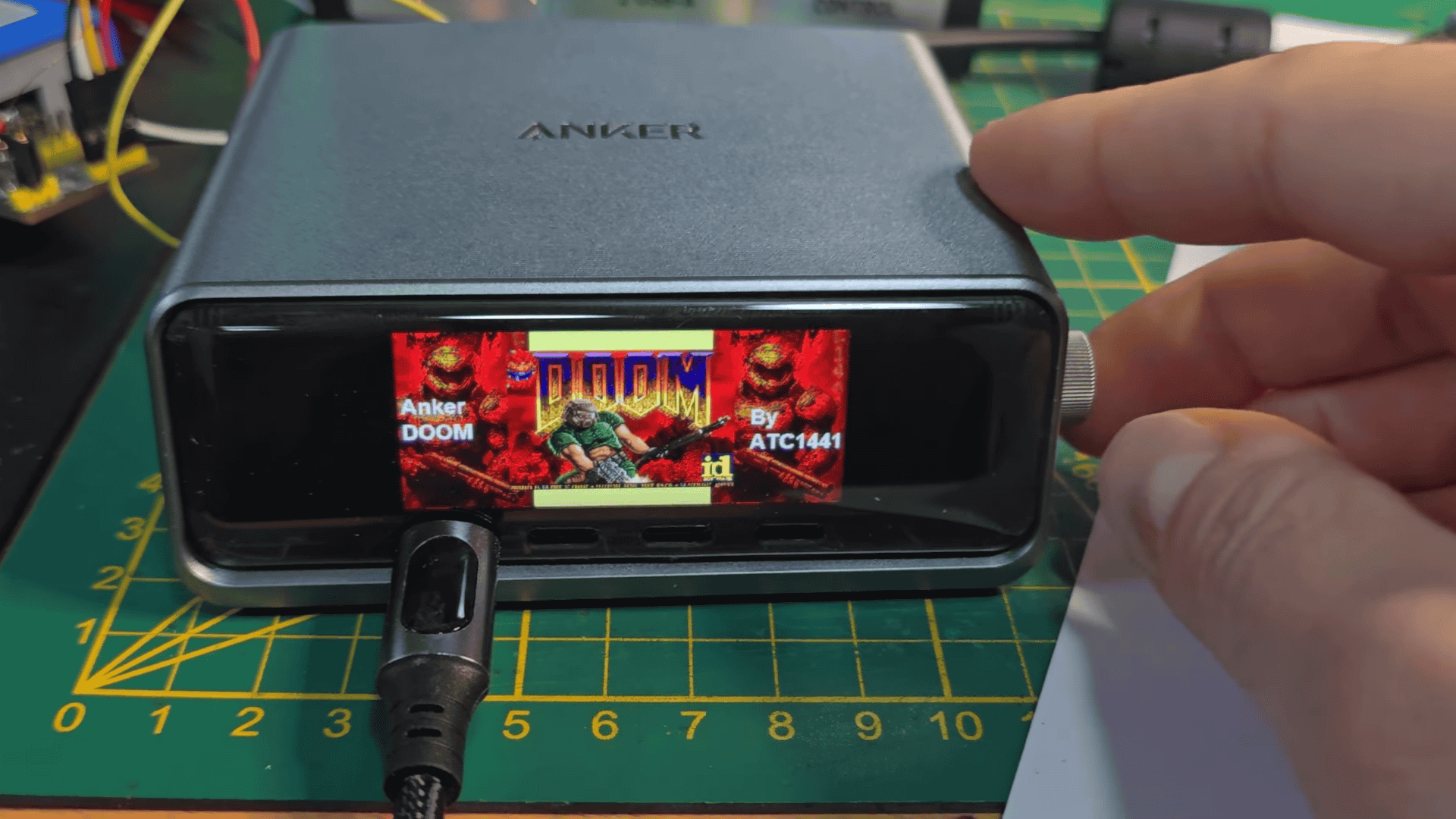 AnkerのUSB充電器でDOOMをプレイすることに成功