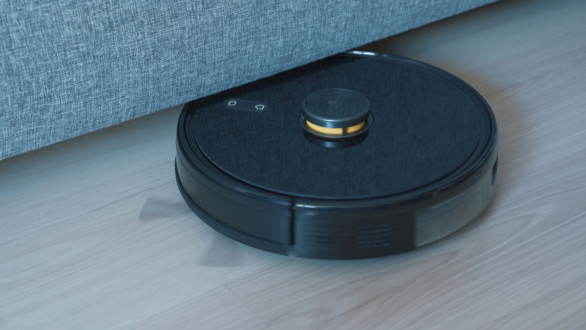 ロボット掃除機の撮影機能で不倫の証拠を掴んだ男性が逆にプライバシー侵害で訴えられてしまう