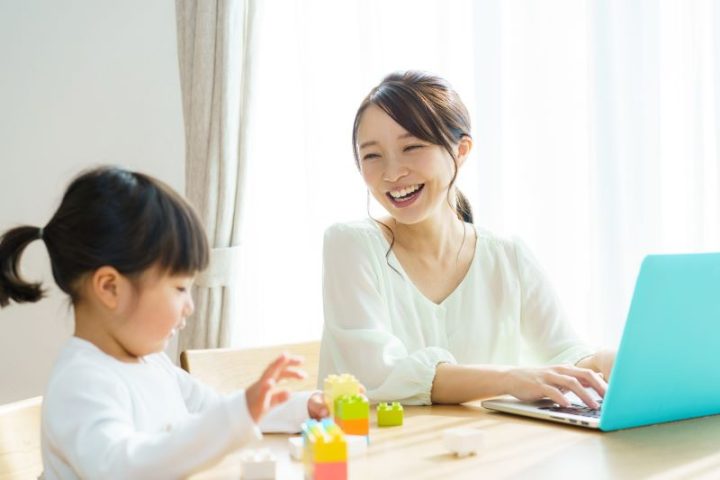 《遺伝の謎》「年齢が上がるとともに遺伝の影響が強くなる」理由とは…“成長課程で初めて影響を与える遺伝子”が存在、遺伝的素質が環境の選択や経験に影響することも （女性セブンプラス）