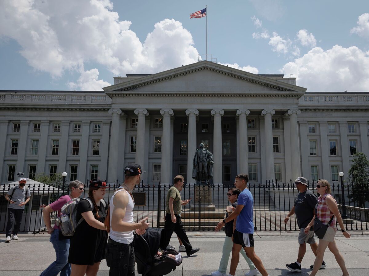 米財務省、７－９月借り入れを１兆ドルに引き上げ－現金の再構築急ぐ
