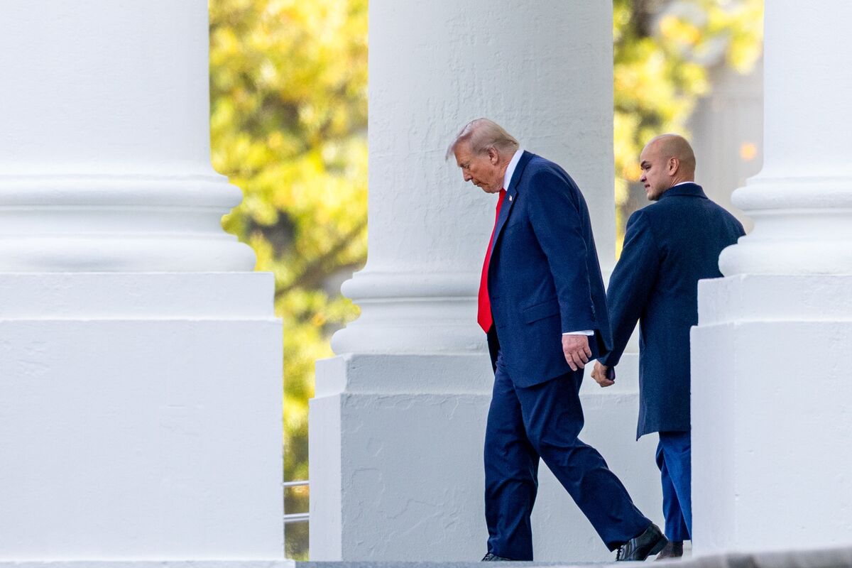 トランプ米大統領、ベネズエラ軍施設攻撃決定との報道を否定