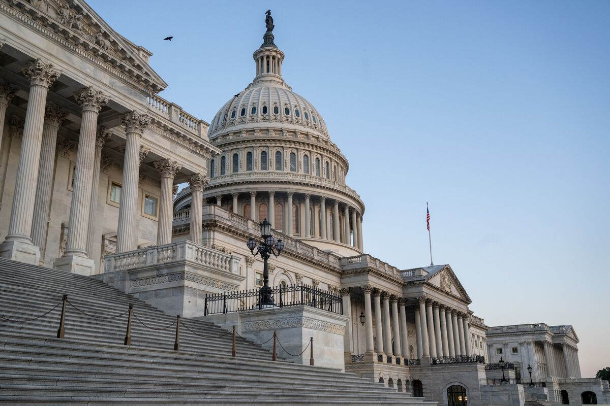 米議会民主党、トランプ氏と今週会談－政府機関の閉鎖回避に向け