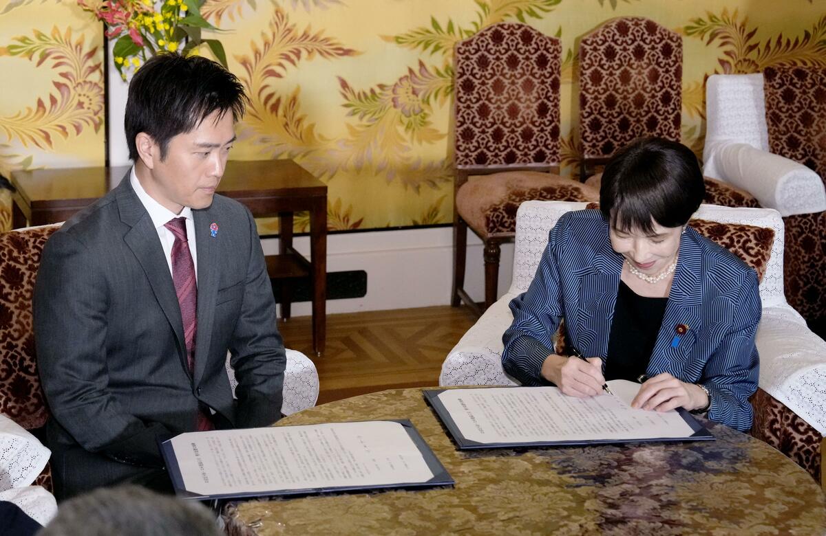 「政治家は皆嘘つきだ」と私が公言するワケ、自民・維新の定数削減もそうだった、政治批評に欠かせない距離の取り方 【西田亮介の週刊時評】政党・政治家に近づきすぎても、遠ざかりすぎても…そのジレンマ(1/4)