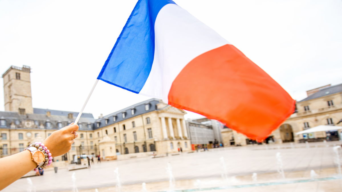 フランスが「国連オープンソース原則」を支持する最初の中央政府となり19の組織も加わる