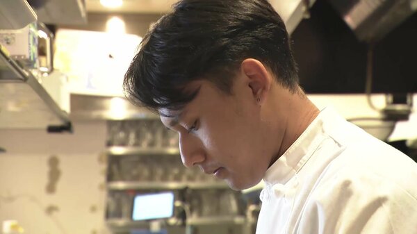 外食業「特定技能1号」外国人受け入れ一時停止 “働き続けたい留学生アルバイト”が試験受けられない事態も