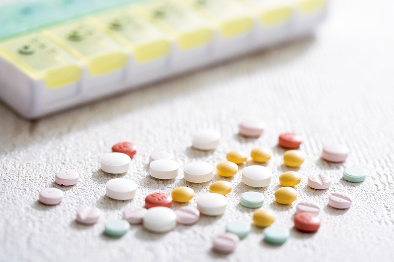 《「健康のため」が逆効果も》注意したい「薬×サプリメント」のみ合わせ 「降圧剤×DHA」「糖尿病治療薬×亜鉛」