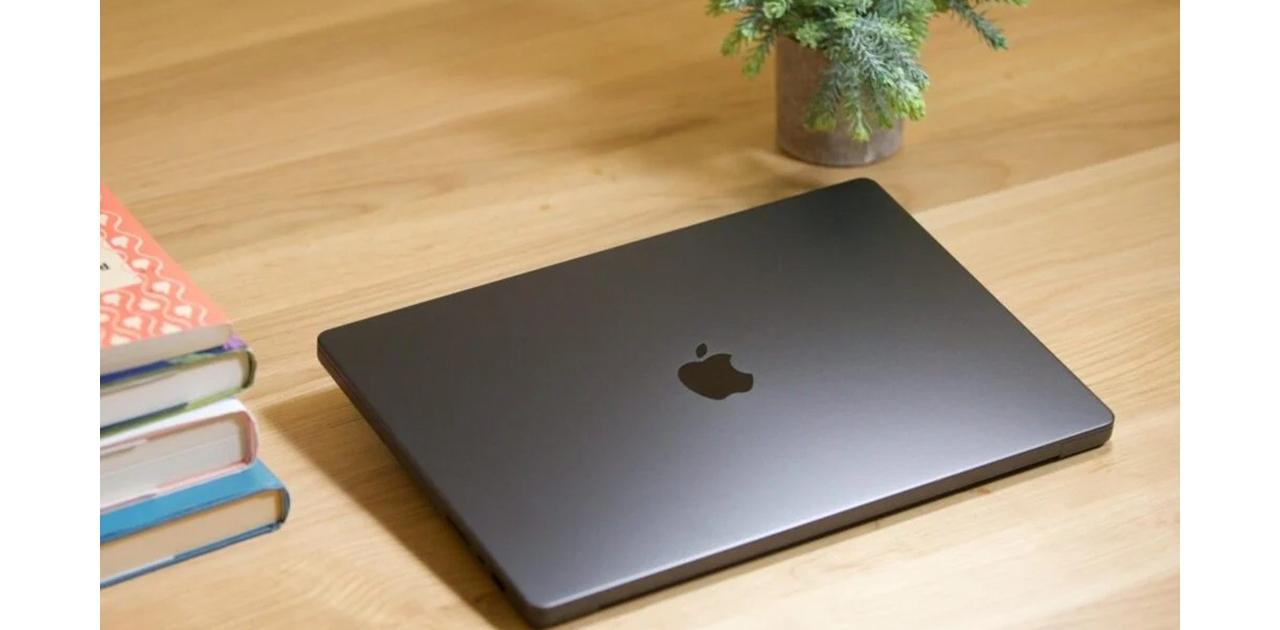 安価MacBook、爆売れの予感。長時間バッテリーに期待