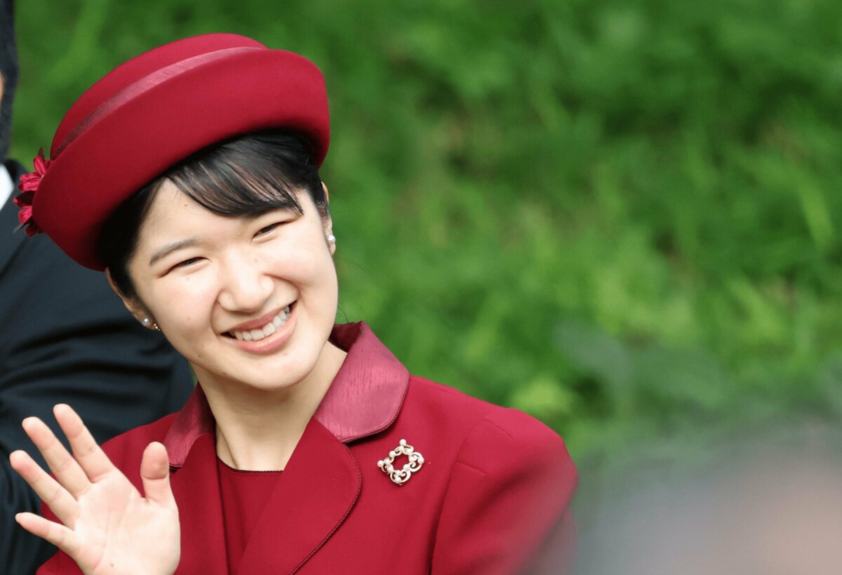 愛子さま 「最近、（母と似ていると）よく言われます」とにっこり！ 「おばあさま」と見つめ合った愛情あふれる瞬間 なごみのエピソード集