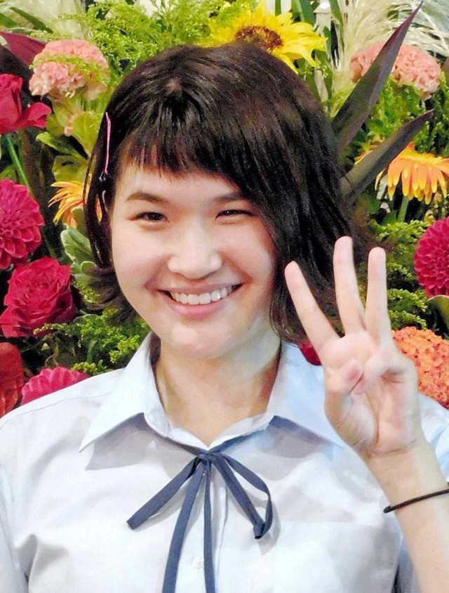 父は大物俳優兼歌手、母はお嬢様タレント 朝ドラ出演の3代目女優が“下僕"動画 今年1月1日に離婚発表