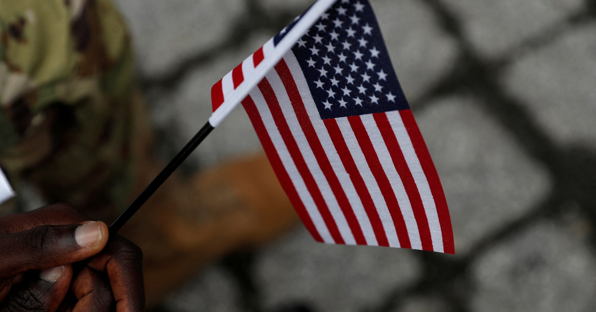米、ビザ申請者の「反米感情」を審査へ