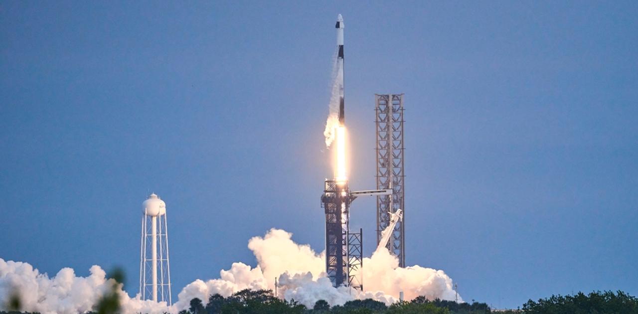 SpaceXのロケット破片に相次ぐ批判。失敗は続くよどこまでも