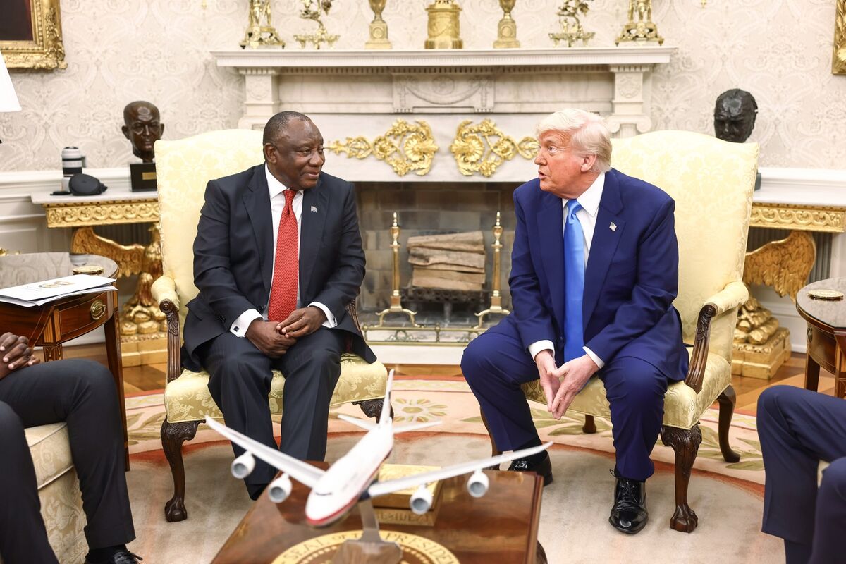 ｢照明を落とせ｣とトランプ氏、その時の気持ちを南ア大統領が振り返る