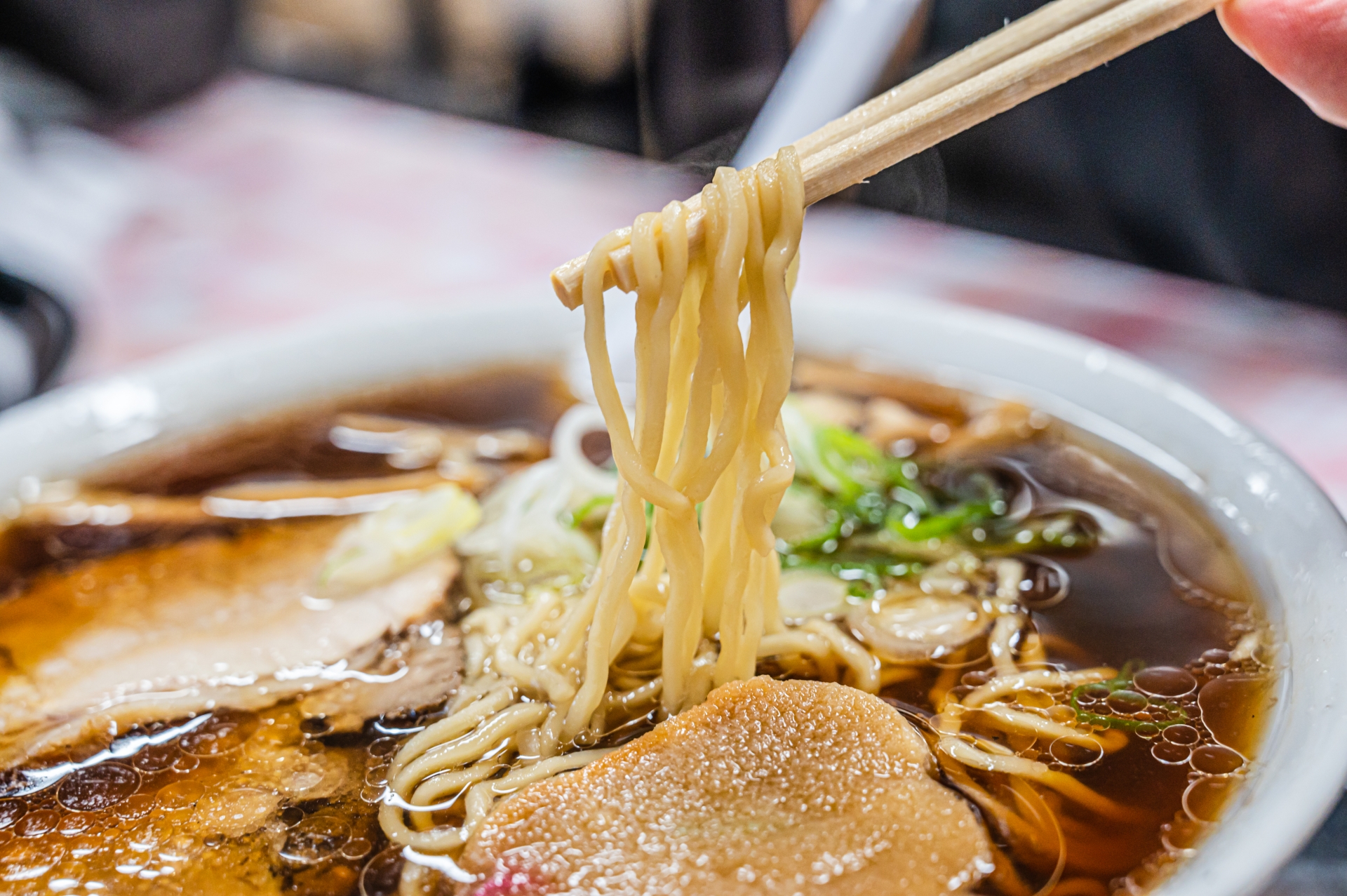 【関西地方在住者が選ぶ】最高にうまいと思う「中華・ラーメンチェーン」ランキングTOP26！ 第1位は「一蘭」【2026年最新調査結果】