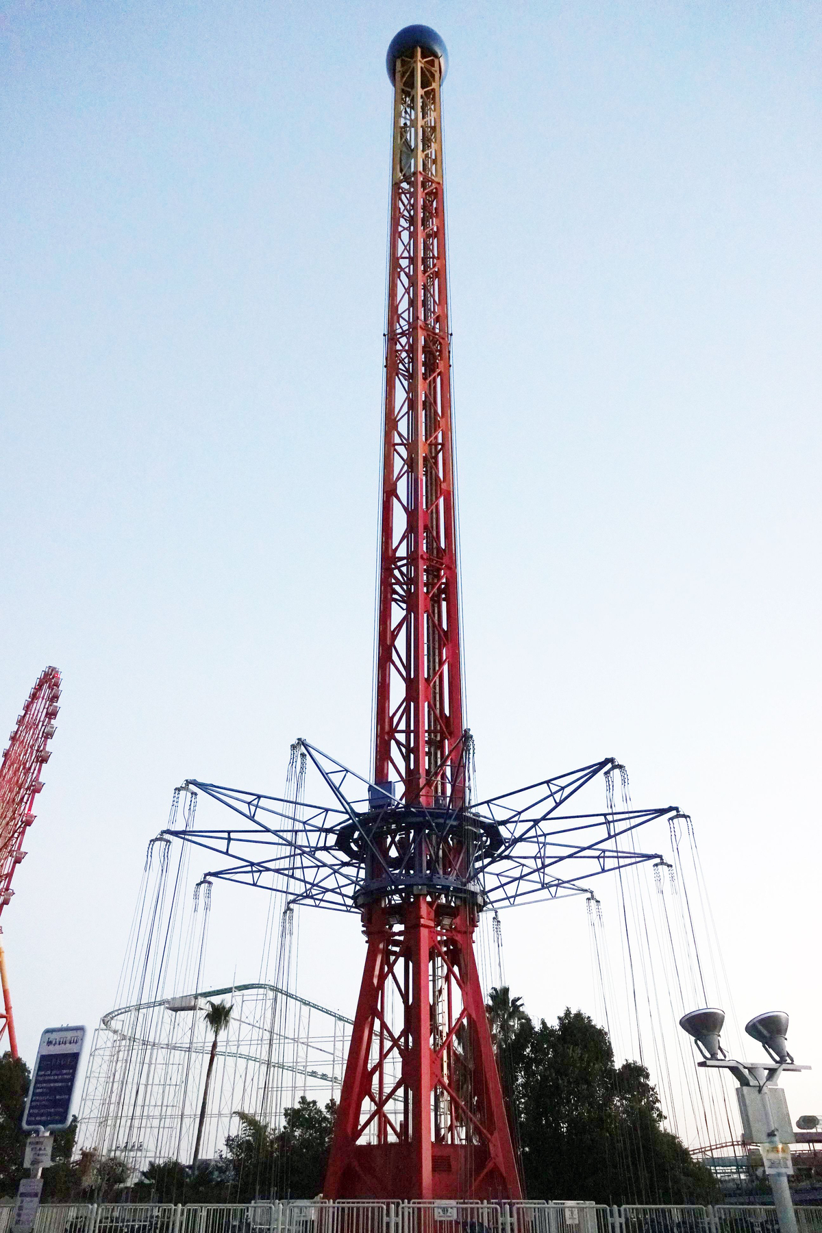 熊本・荒尾市の「グリーンランド」遊具が緊急停止 地上40メートルで一時宙づり