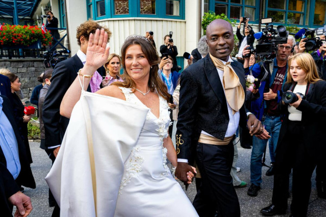 王女が霊媒師と結婚、連れ子の性犯罪、王太子妃の難病――。苦境に立つノルウェー王室の唯一の希望とは（AERA DIGITAL）｜ｄメニューニュース