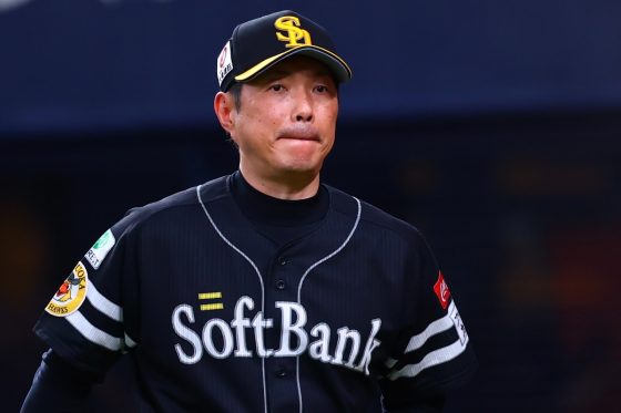 栗原陵矢の4安打に「昨日は昨日」 小久保監督が松本晴に求める“本当の信頼”