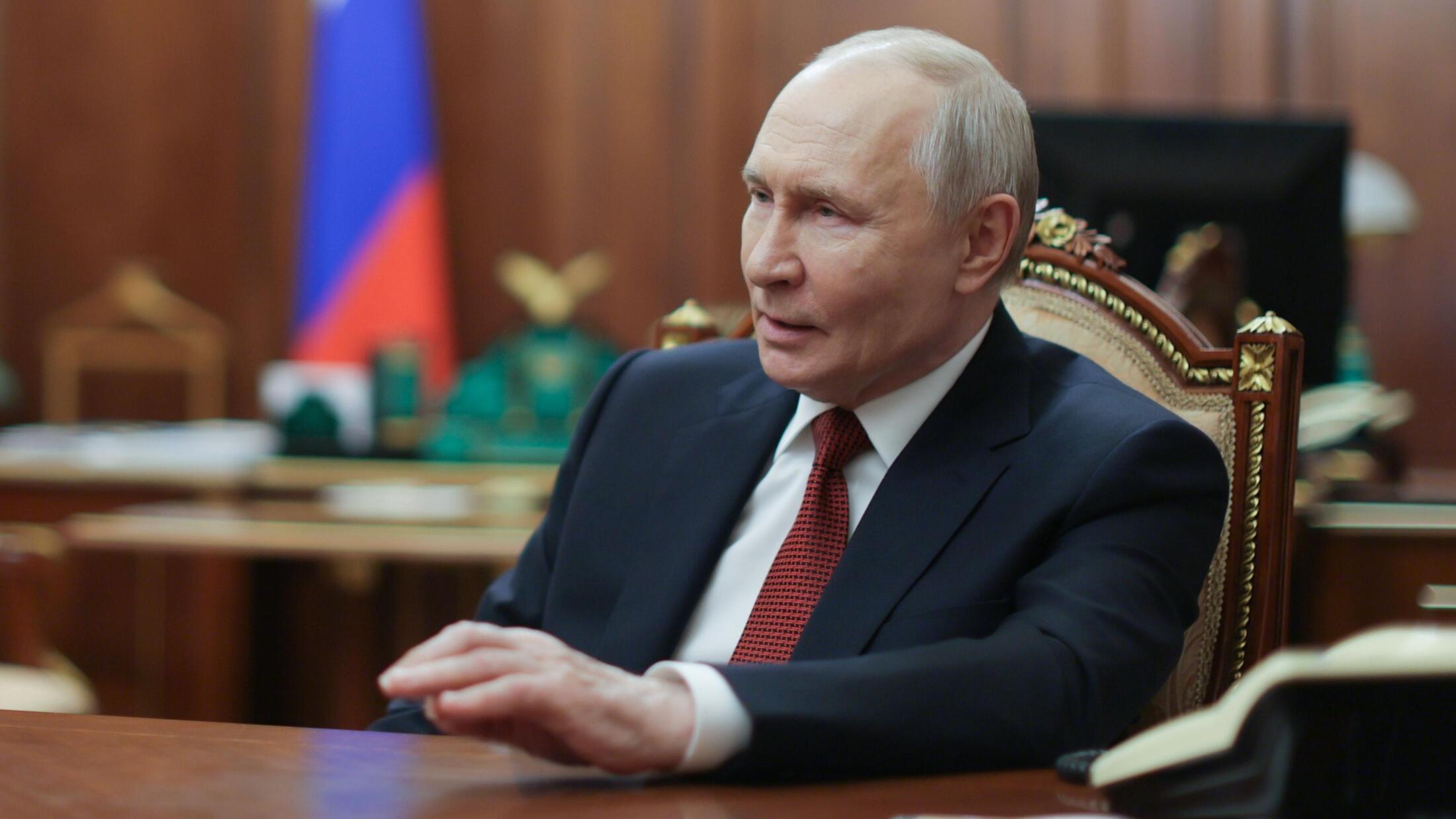 プーチン氏、ロシア国内の燃料不足を初めて公に認める ウクライナによる空爆で