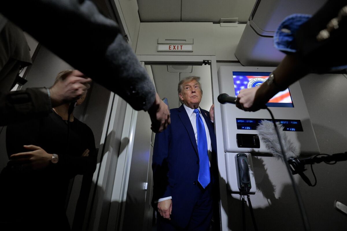トランプ氏、イランに「無条件降伏」迫る－イスラエルは攻撃強化へ