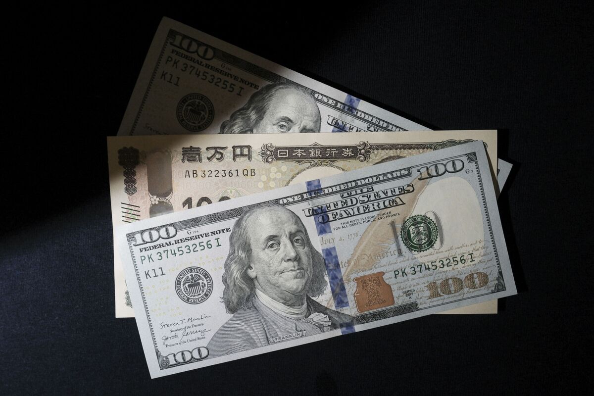 【日本市況】円買われ債券先物下落、日銀の年内利上げ観測－株式反落