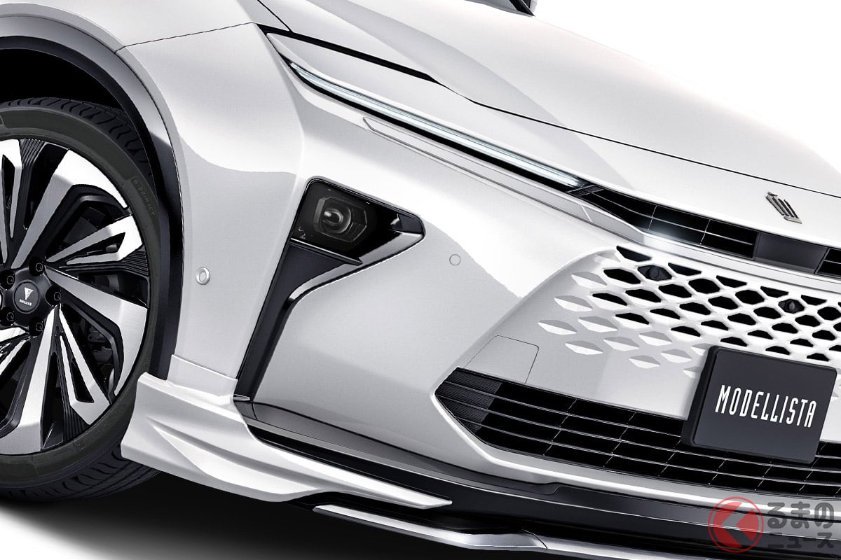 トヨタ新「"四駆"ワゴンSUV」に注目！ 煌めくメッキ×ワイドな"迫力エアロ"がスゴい！ 18年ぶり復活した「クラウンエステート」のモデリスタカスタムとは！