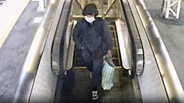 【未解決事件】遺体の頭に包丁が 湯河原女性殺害放火事件 “両手に靴下をはめた男”と“黒ずくめの男”の行方