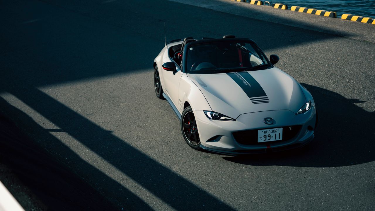 究極の“人馬一体”──新型マツダ スピリットレーシング ロードスター12R試乗記