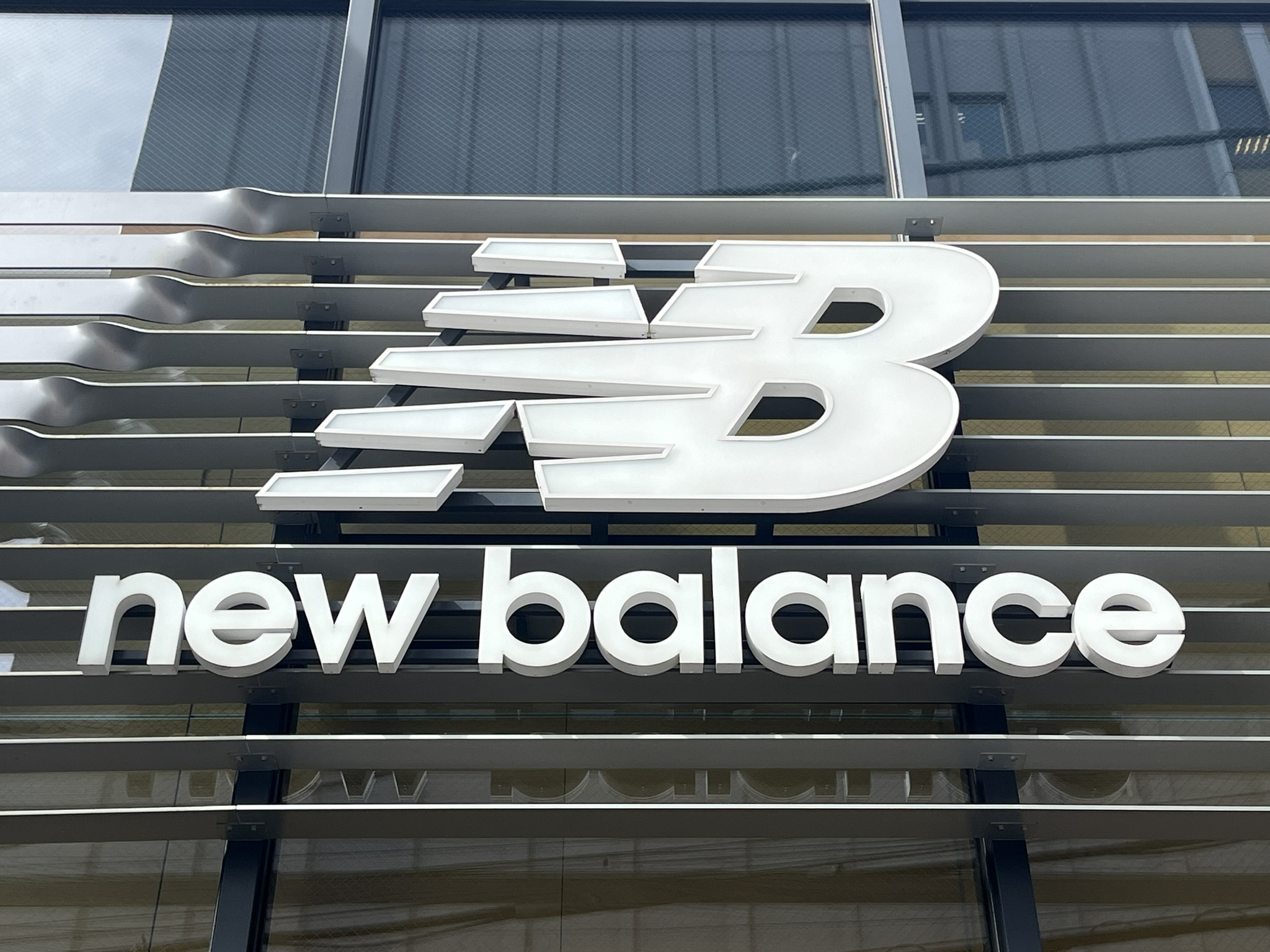 【New Balance（ニューバランス）】“M5740 57／40”が高評価！ 「1万5000歩以上歩いても足が痛くならない」「出掛けるのが楽しくなる」