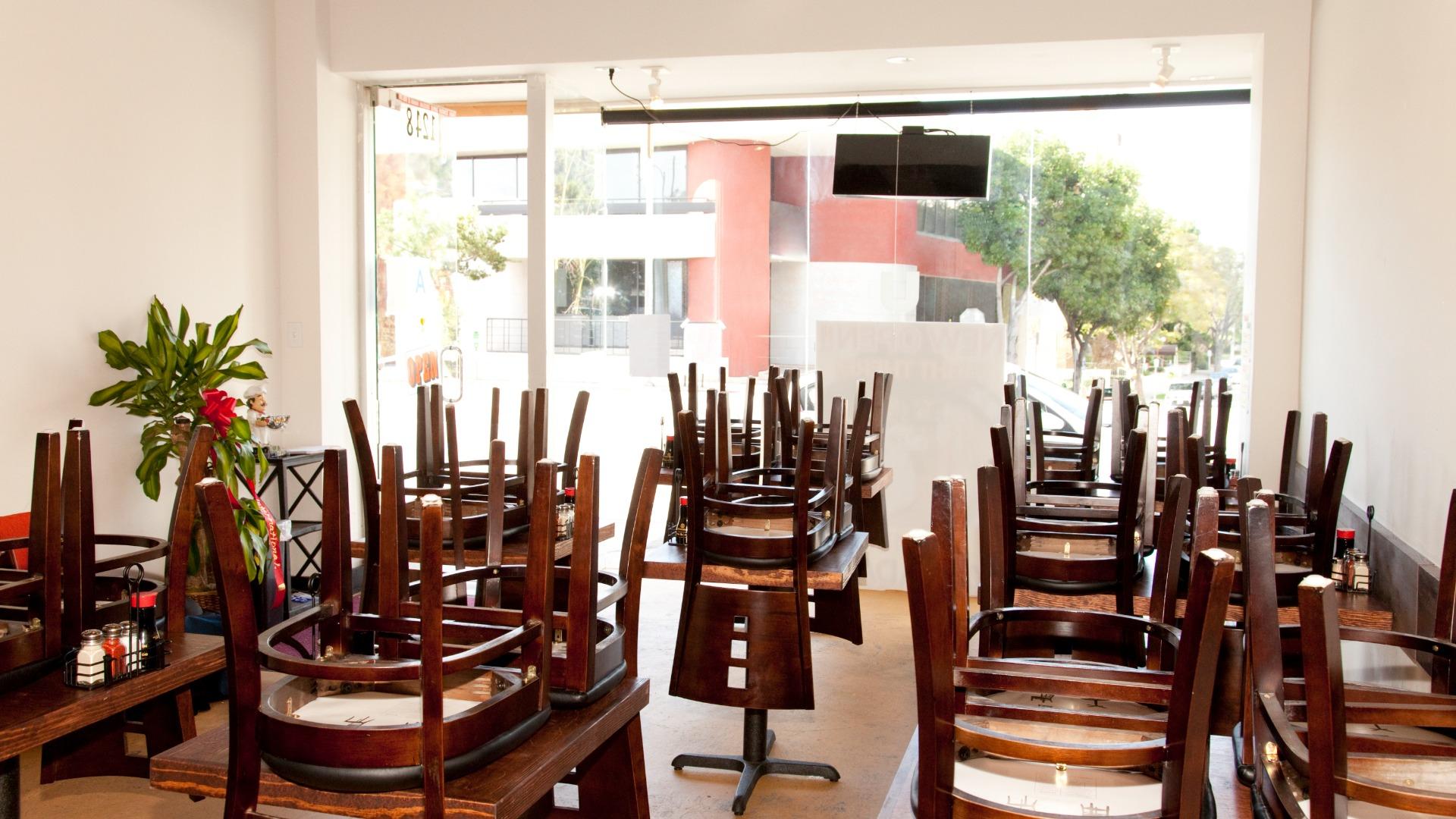 小売業で広がる年始休みの背景とは～離職防止・新卒採用対策とコスパ重視 #エキスパートトピ