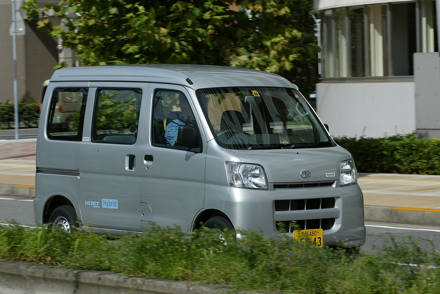 軽商用車初のHEVはダイハツ 失敗に終わった先駆者の価値