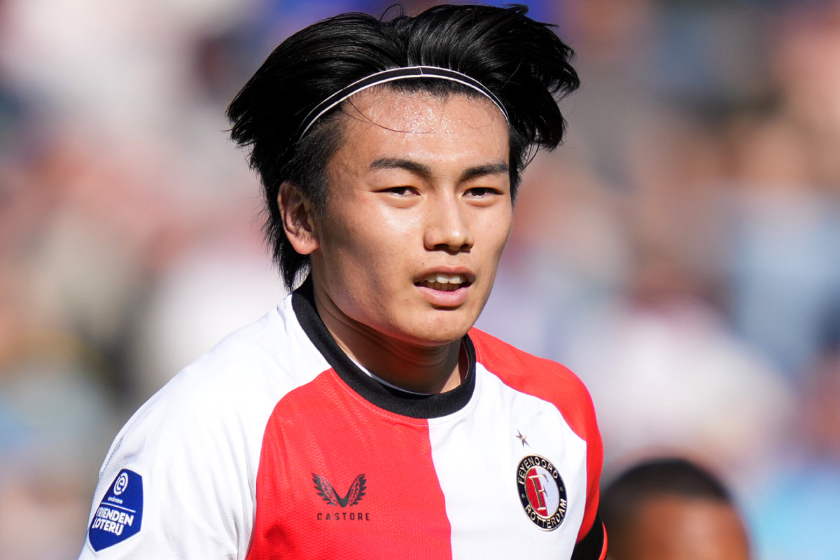「疑問は残る」フェイエノールトFW上田綺世、ゴールで勝利に貢献も現地は来季の活躍を疑問視「もう1人必要」【海外の反応】