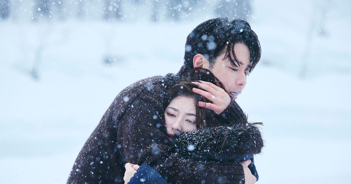 「私の夫と結婚して」最終話あらすじ・場面写真公開 雪の中で抱き合う小芝風花＆佐藤健も