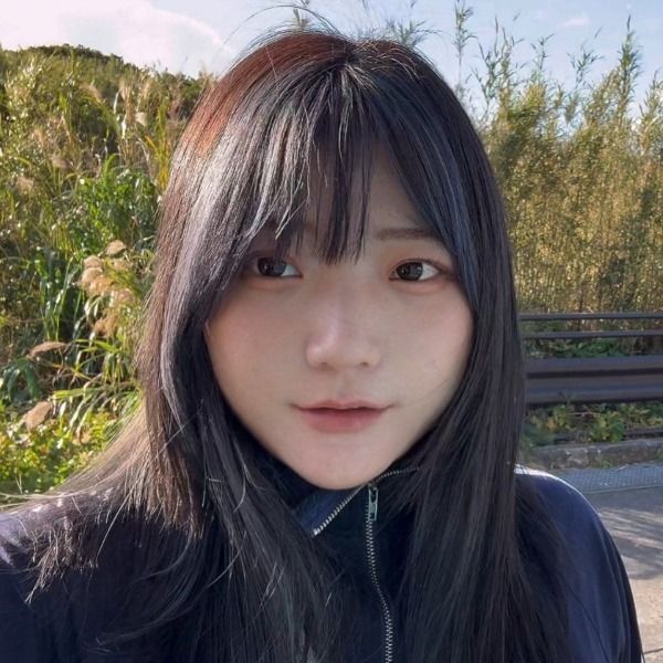 《ネットも電話も繋がらない》絶海の孤島・青ヶ島在住の41歳女性が語る、“日本一人口が少ない村”を襲った「過去最大級の台風被害」の実態（文春オンライン）