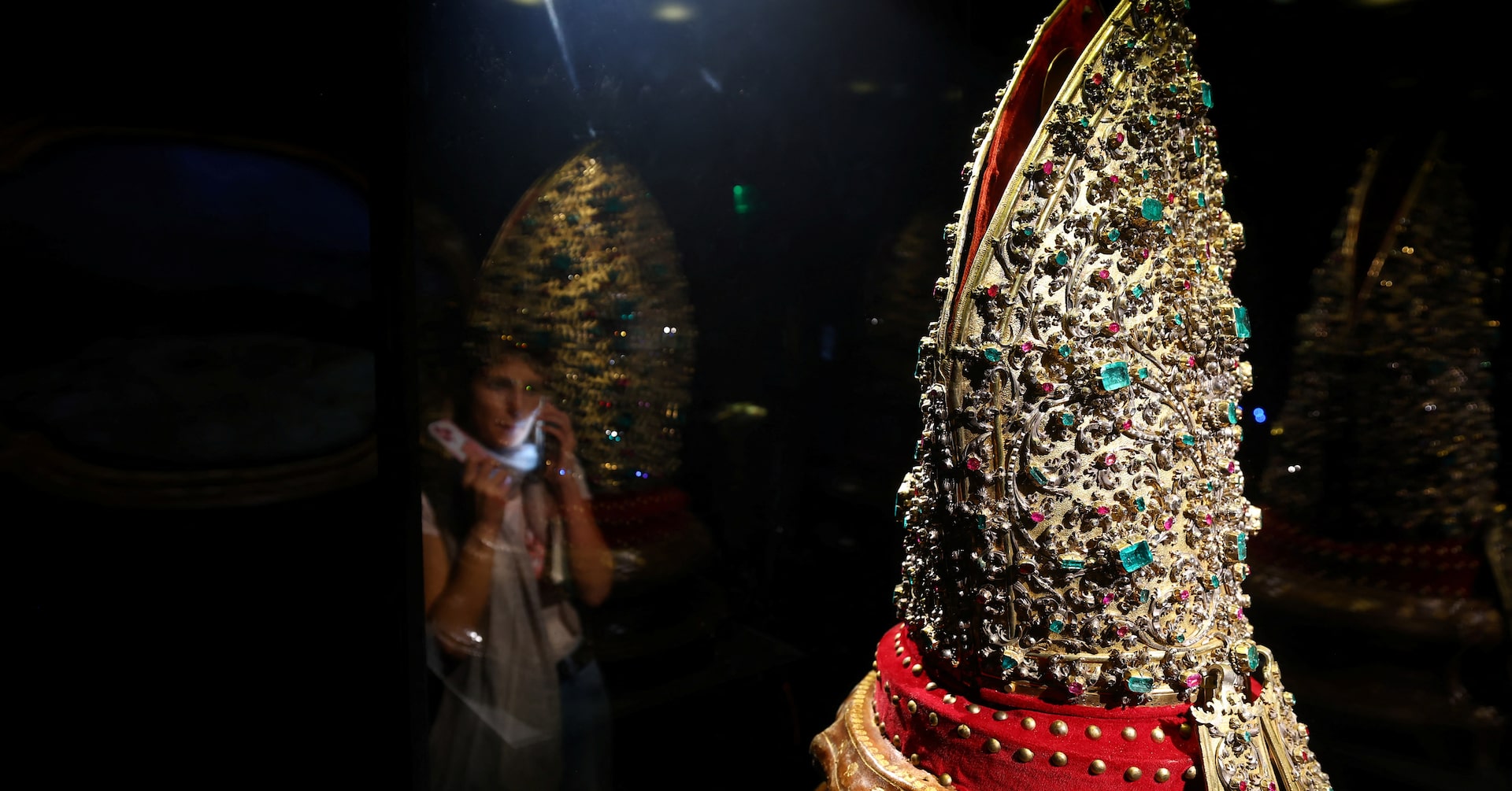 アングル：歴史的美術品の盗難防げ、「宝石の指紋」を取る伊美術館の手法に注目