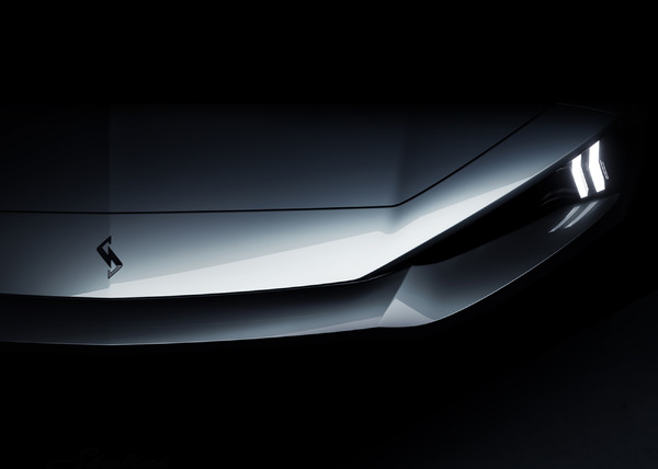 日産、“日本のための”新型『スカイライン』予告で「期待しかない！」とSNS興奮！