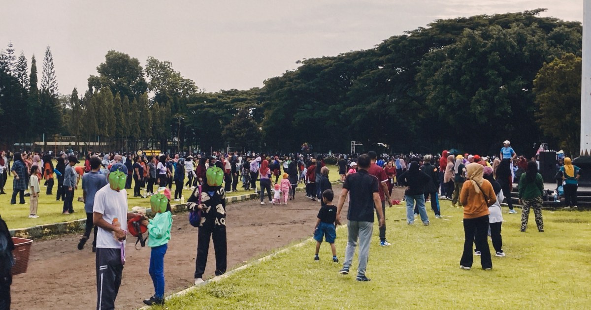 インドネシアの運動場に行ったらカオスとトラップがいっぱい！