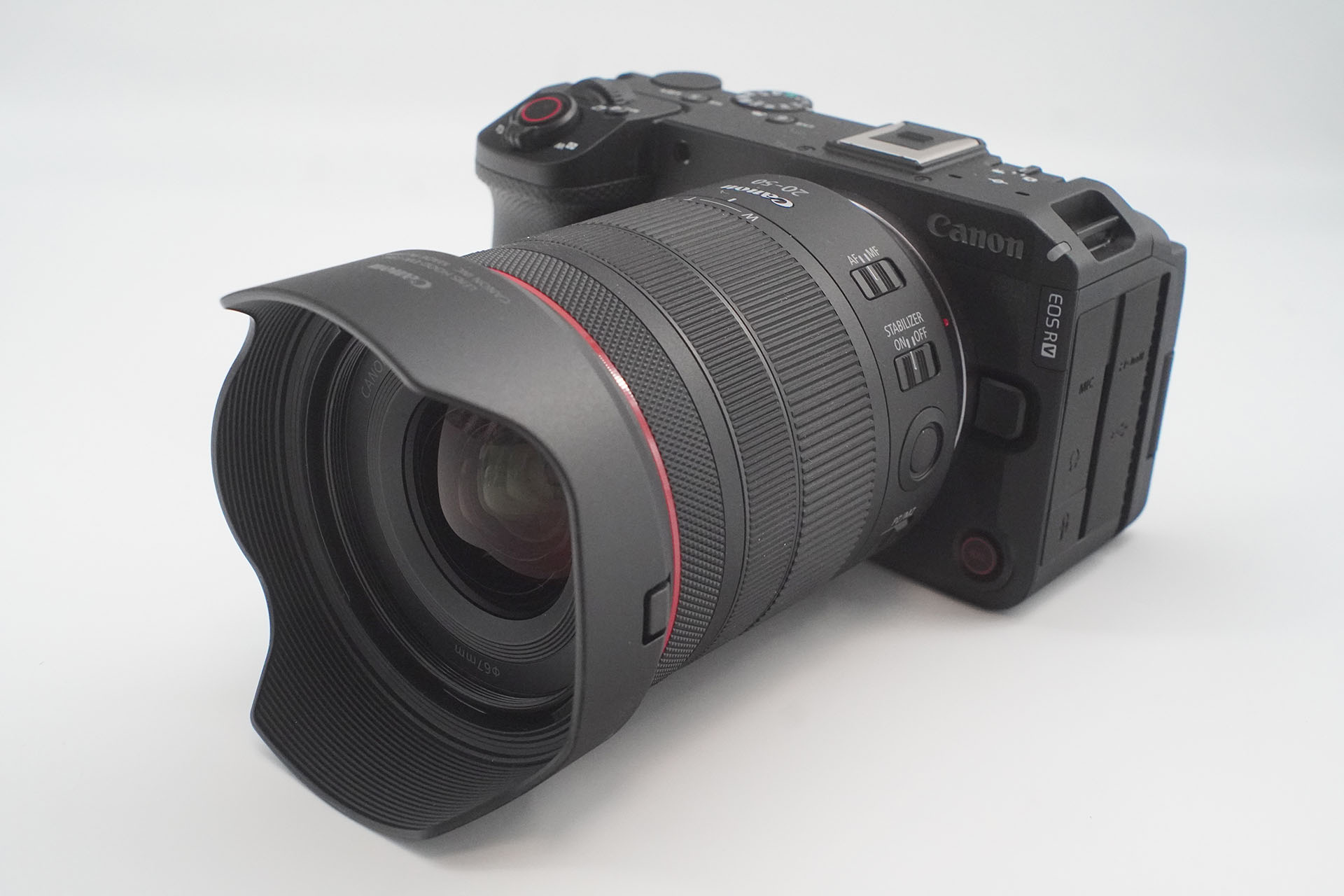 動画に特化したキヤノンVシリーズ、待望のフルサイズ「EOS R6 V」を試す