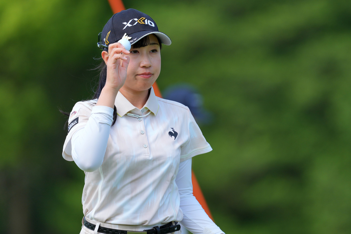 復活Vへ菅沼菜々が首位浮上 ツアー未勝利の仲村果乃も並走