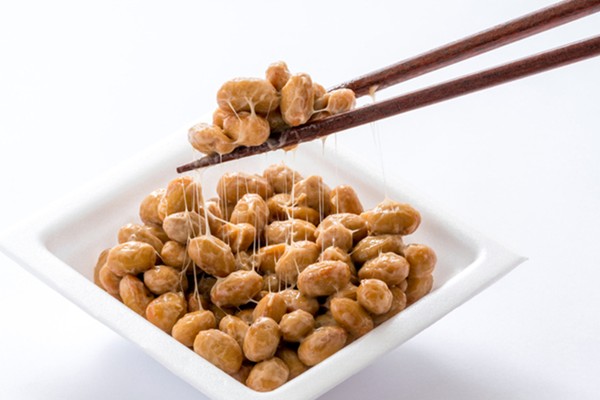 納豆を食べている“女性”だけ「リスクが半減」！最新研究でわかった“病気への効果”（女性自身）｜ｄメニューニュース