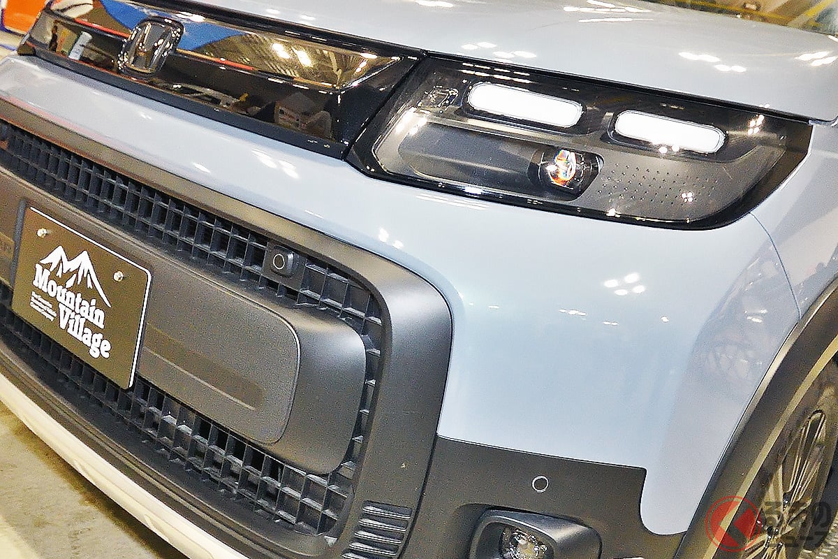 ホンダ「フリード"車中泊仕様"」に注目！ 全長4.3m級「ちょうどイイ！」ミニバンで大人2人が「寝られる」！ ロッキー2のキャンパーカスタム「フリードクロスター MV」がスゴかった