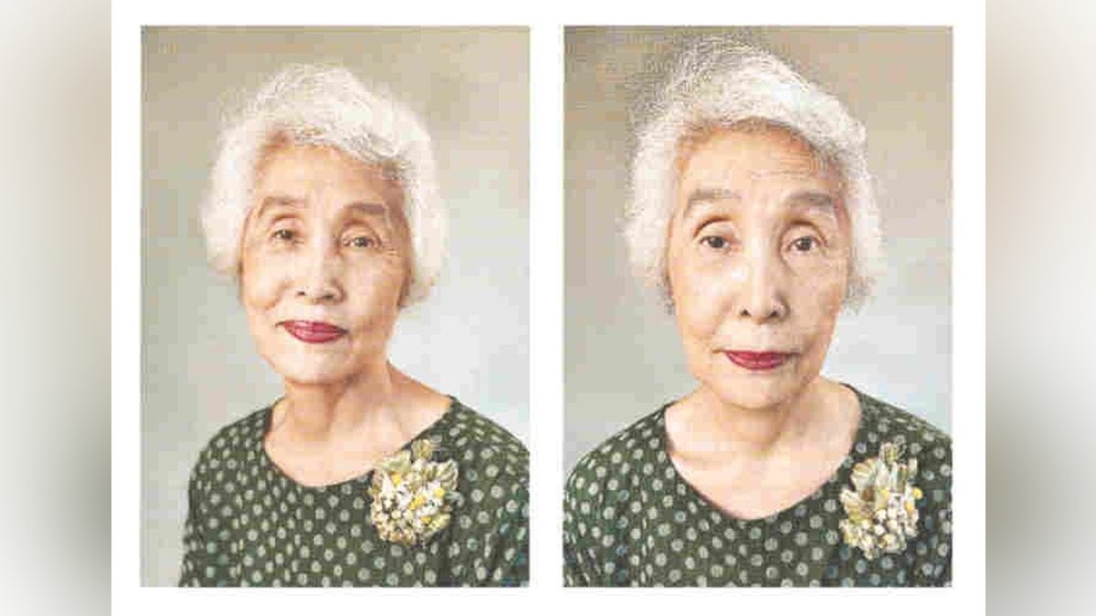 「遺影」撮影は孫や友人と、くつろいだ雰囲気や笑顔で自分らしく…斜めに構えカメラ目線がおすすめ
