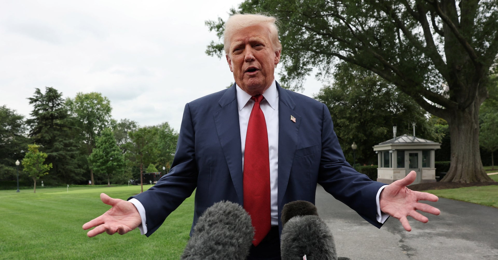 トランプ氏「銀行が支持者を差別」、ＪＰモルガンなど名指しで非難