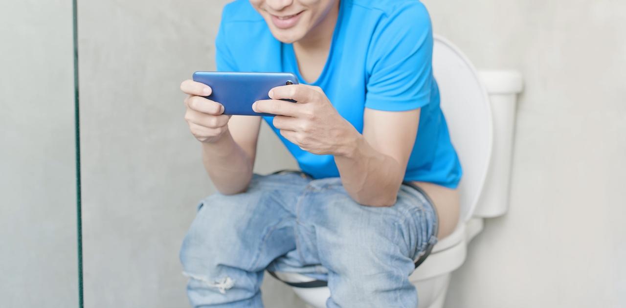 トイレでスマホやゲームは10分まで。それ超えると体がおかしくなる
