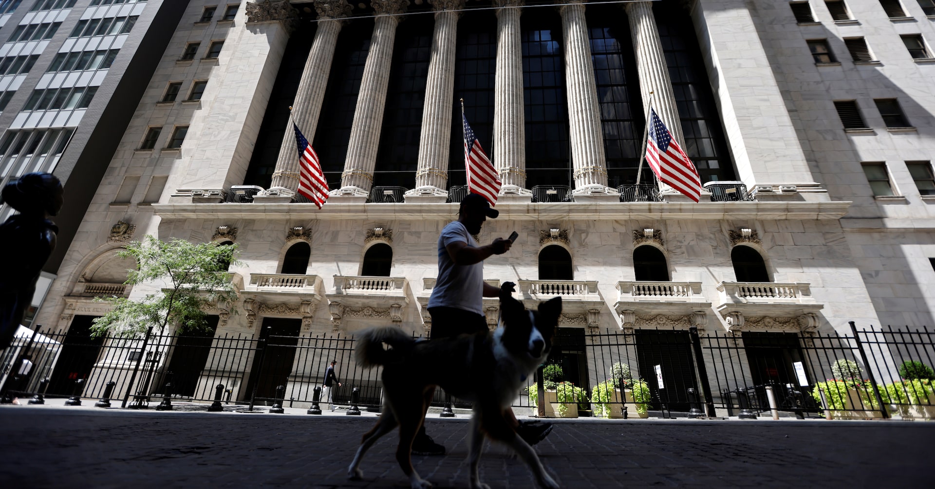 米国株式市場＝下落、ダウ249ドル安 トランプ関税違法判断受け