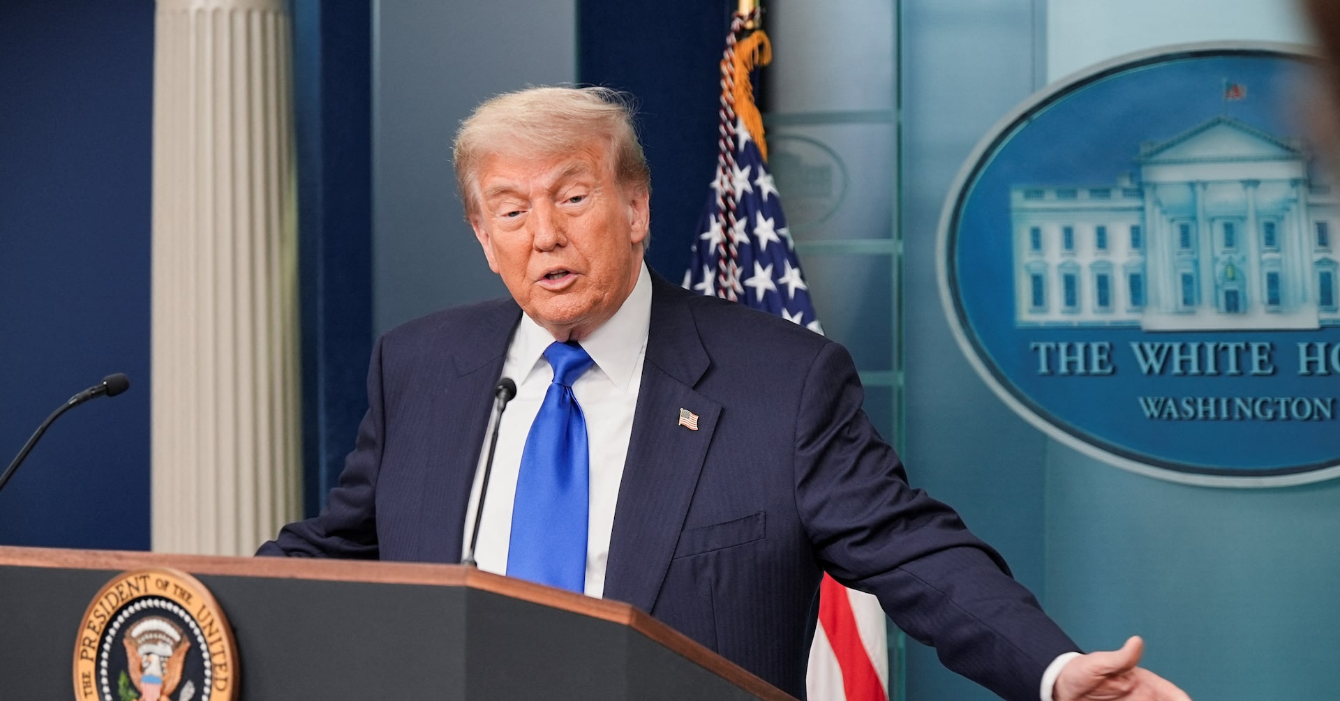 トランプ氏、イラン制裁解除計画を撤回 必要なら再爆撃も検討